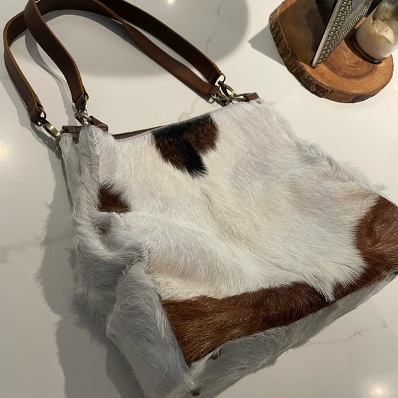 Cowhide handbag - Picture 2 of 3